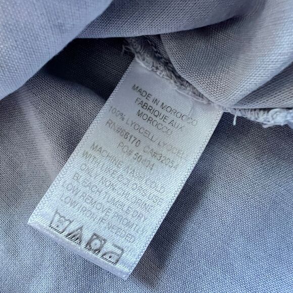 Cloth & Stone Anthropologie Button Down Shirt Size M Chambray Blue Roll Tab - Picture 7 of 8